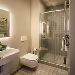 Bearsleys One Bedroom Apartment *